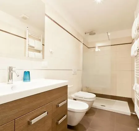 In The Heart Of Apartamento Venecia